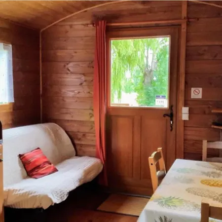 Les Roses De Jonzac Holiday home Mortiers