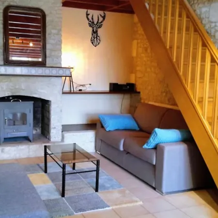 Les Roses De Jonzac Holiday home *
