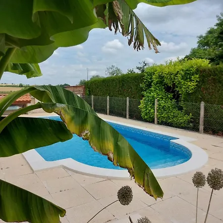 Holiday home Les Roses De Jonzac Mortiers