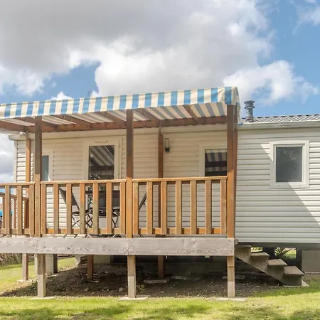 Dom wakacyjny Les Roses De Jonzac