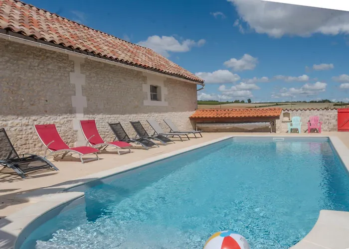 Les Roses De Jonzac Holiday home *